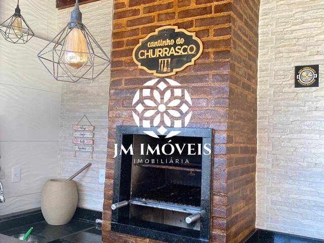#911 - Casa para Venda em Pouso Alegre - MG