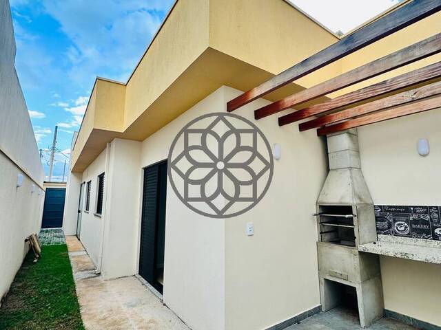 #1005 - Casa para Venda em Pouso Alegre - MG