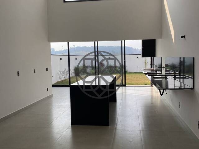 #1009 - Casa para Venda em Pouso Alegre - MG