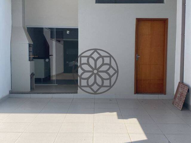 #1015 - Casa para Venda em Pouso Alegre - MG