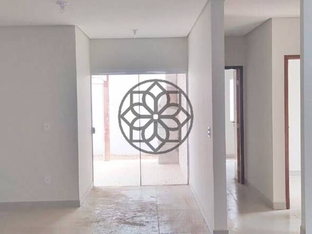 #1017 - Casa para Venda em Pouso Alegre - MG