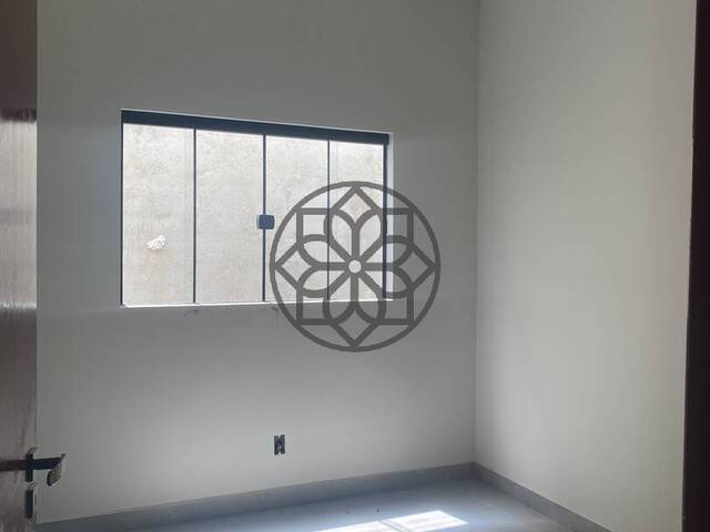 #1027 - Casa para Venda em Pouso Alegre - MG