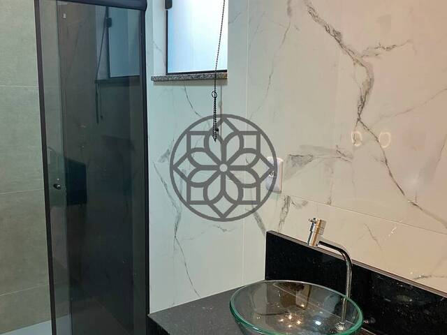 #1033 - Casa para Venda em Pouso Alegre - MG