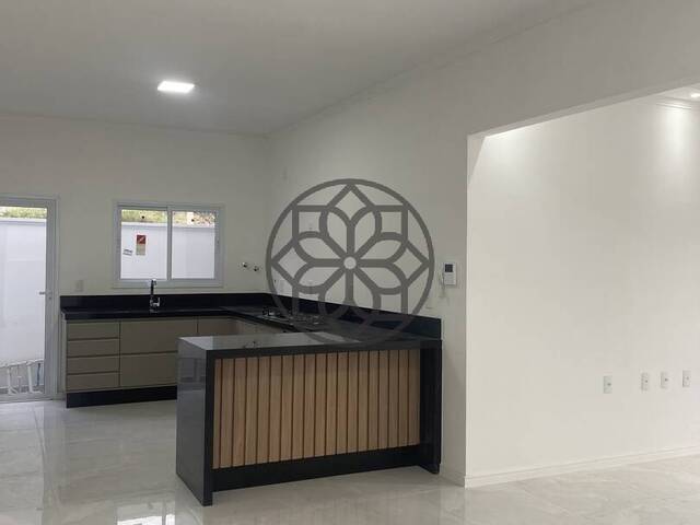 Casa para Venda em Pouso Alegre - 2