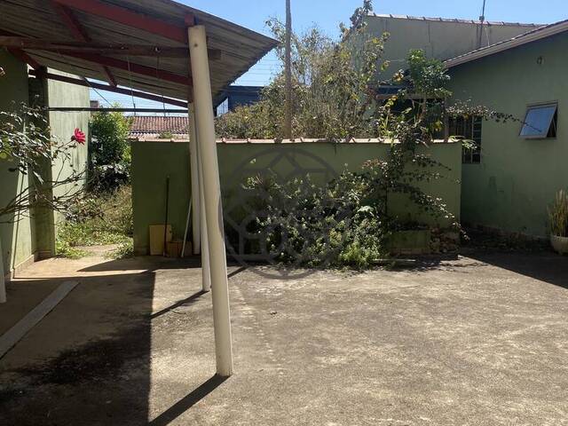 #1064 - Casa para Venda em Pouso Alegre - MG