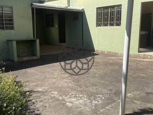 #1064 - Casa para Venda em Pouso Alegre - MG