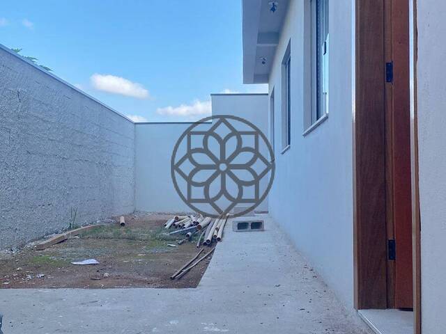 #1074 - Casa para Venda em Pouso Alegre - MG