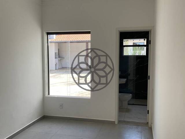 #1061 - Casa para Venda em Pouso Alegre - MG